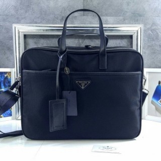 프** 리프케이스 리나일론 사피아노 Re-Nylon and Saffiano leather briefcase